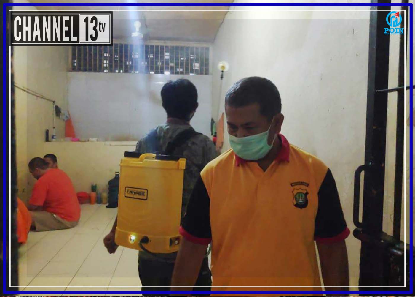 Rutan Polres Metro Jakarta Barat Lakukan Penyemprotan Disinfektan Cegah Penyebaran Covid-19